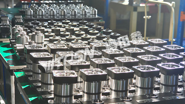 中空旋转平台.jpg 中空旋转平台.jpg